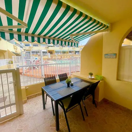 Playa Del Duque Poolside Апартаменты Адехе