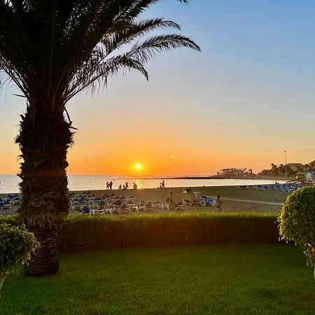 Playa Del Duque Poolside Апартаменты Адехе